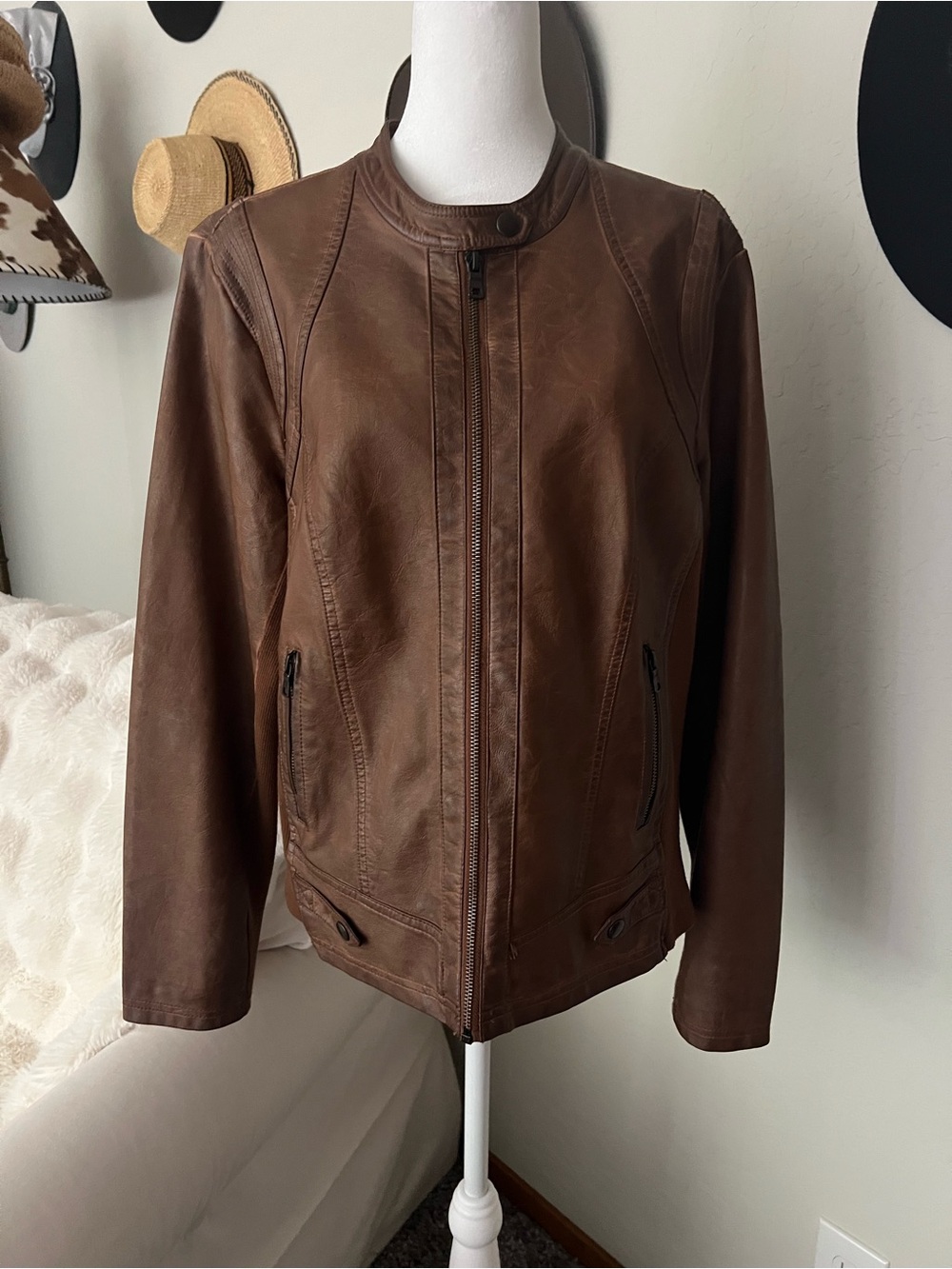 Maurice’s Classic Brown Faux Leather Jacket - Women’s Zip Front Size L